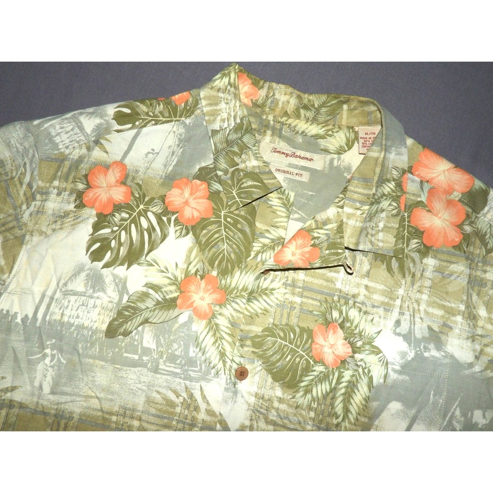 Tommy Bahama Silk/Cotton Short Sleeved Button Up Floral Hawaiian Shirt Men's XL